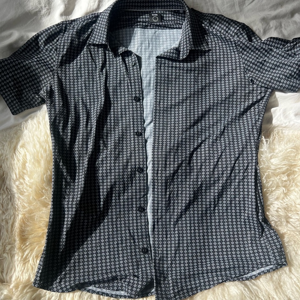 NWOT Hugo Boss short sleeve button down